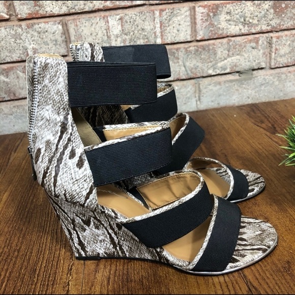 Report Signature Grays Snakeskin Back Zip Strappy Platform Ankle Wedges Sz 9 - Picture 4 of 5